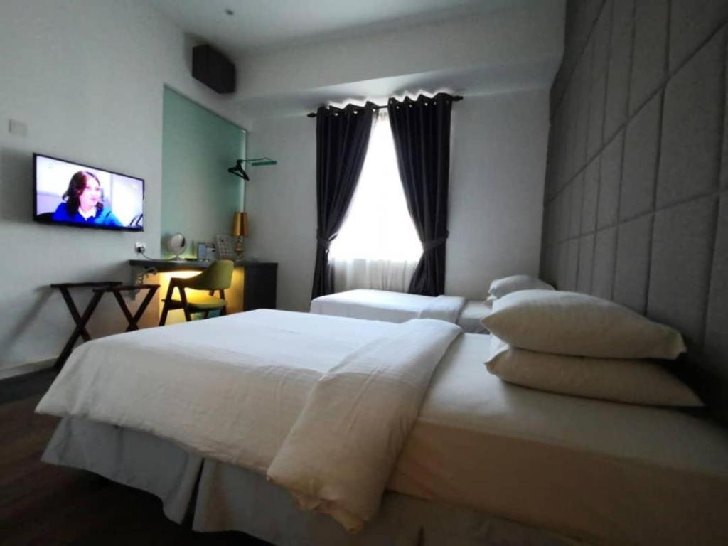 ดิ อาร์เดนส์ โฮเต็ล - ออสติน Hotel ยะโฮร์บาห์รู ภายนอก รูปภาพ