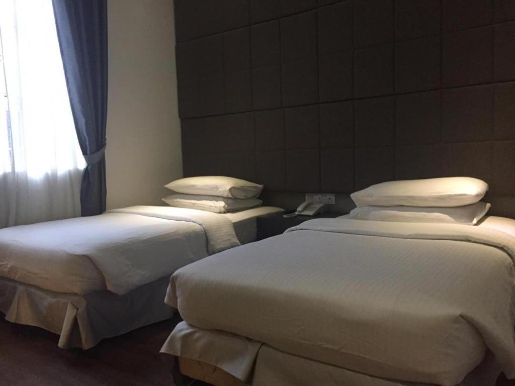 ดิ อาร์เดนส์ โฮเต็ล - ออสติน Hotel ยะโฮร์บาห์รู ภายนอก รูปภาพ